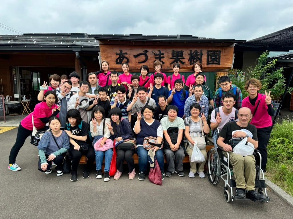 あずま果樹園集合写真