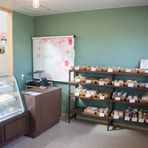 菓子工房さくら店内